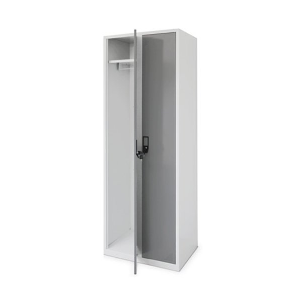 Cacifo de vestiário branco com porta parcialmente aberta e prateleira interior visível.