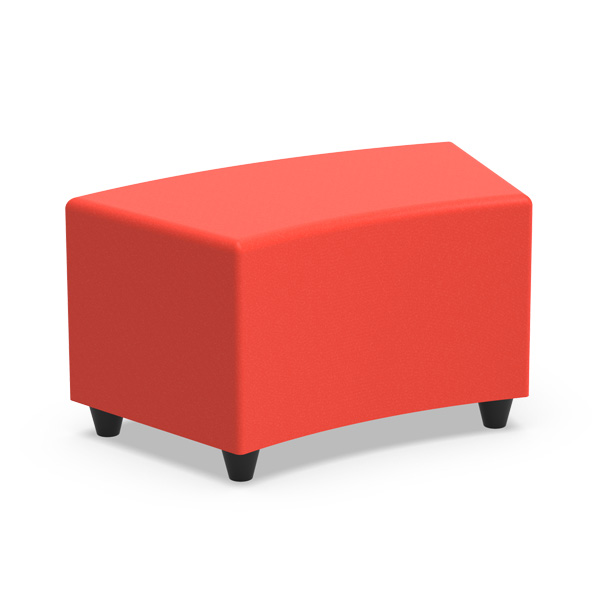 Pufe Block Curvo vermelho com pés pretos.