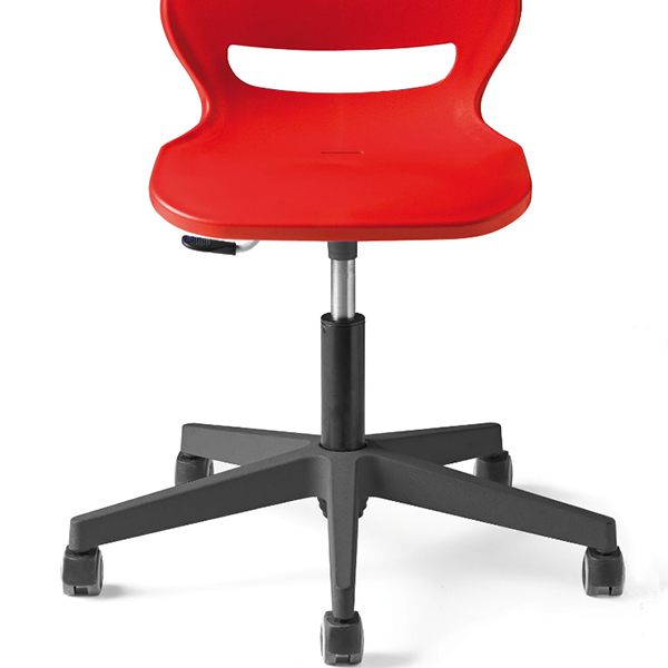 Cadeira Ergos Shell Spin vermelha com base regulável e rodas.
