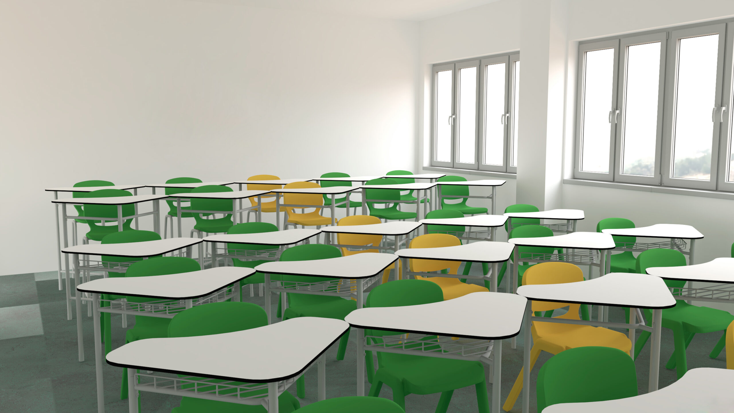 Sala de aula com mesas em filas e cadeiras verdes e amarelas junto a grandes janelas.
